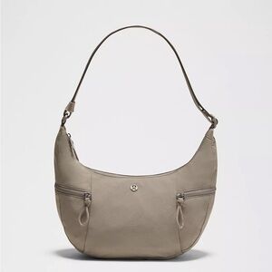 lululemon Slouchy Sling Bag 6L